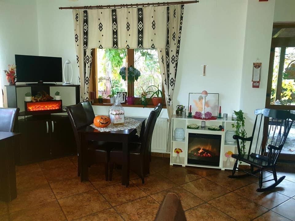 Hotel Casa Daniel à Bran  Extérieur photo