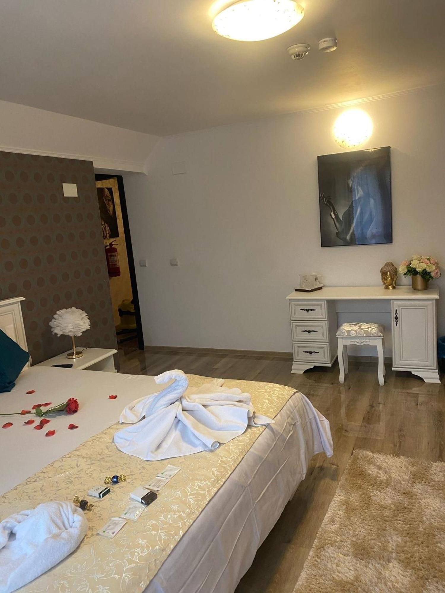 Hotel Casa Daniel à Bran  Extérieur photo
